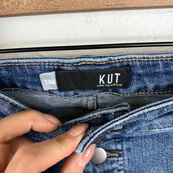 Kut from the Kloth Women's Ankle Cropped Straight Leg Jeans High Rise Size 24 - Picture 3 of 5